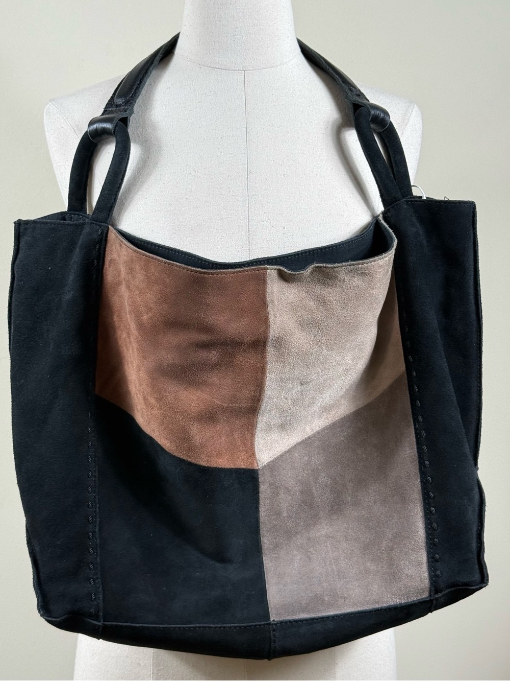 The Sak Los Feliz Large Suede Tote NWT Colorblock